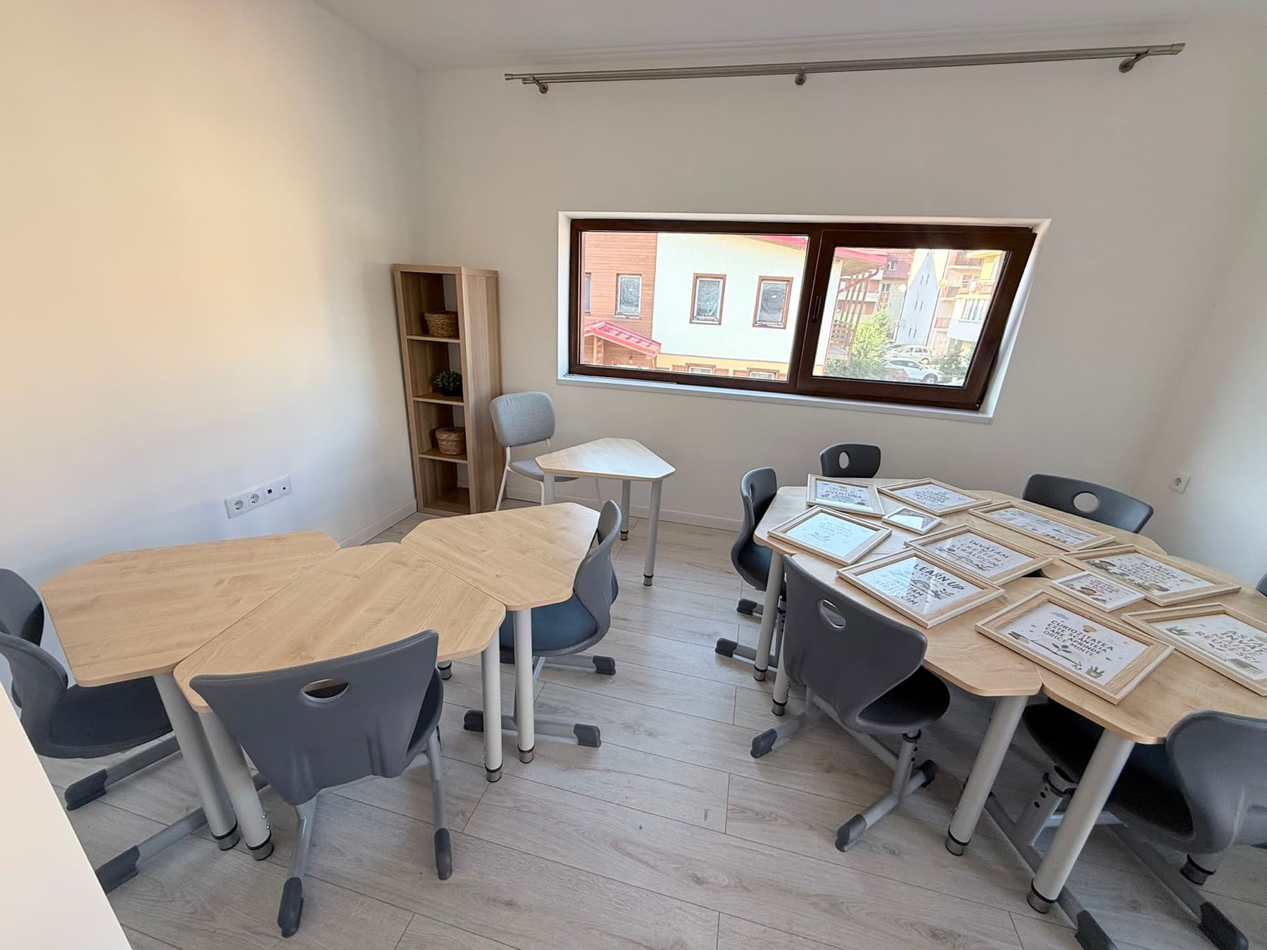 Detalii din sala de activități Learn Up Studio